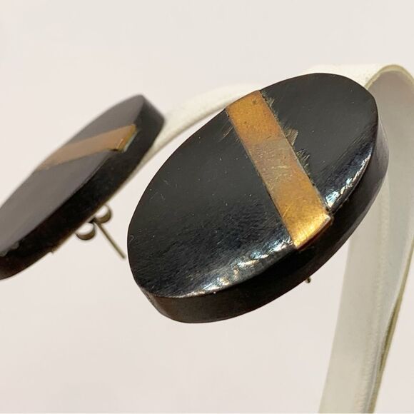 Vintage black bone and brass inlay stripe chunky oval stud earrings - Picture 3 of 13
